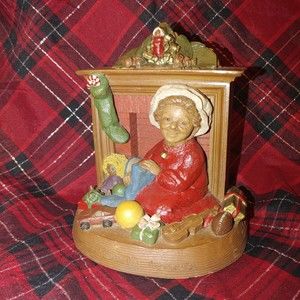 Tom Clark Gnomes Toys All Around 1994 Mrs. Claus Figurine #5261 Cairn # 57 VTG